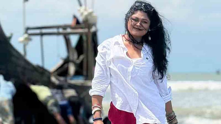 মৌসুমী হামিদ: অভিনয় থেকে ভ্লগিং, নতুন পথে হাঁটছেন বহুমুখী শিল্পী