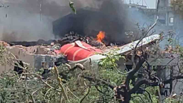 ভারতে ভয়াবহ বিমান দুর্ঘটনা: এয়ার ইন্ডিয়ার বোয়িং ৭৮৭ ড্রিমলাইনার বিধ্বস্ত, বহু হতাহতের আশঙ্কা
