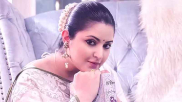 গৃহকর্মীর মামলা মোকাবিলা করবেন পরীমনি