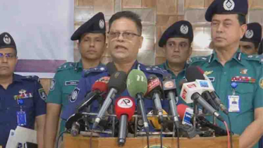 আইনশৃঙ্খলা রক্ষায় বল প্রয়োগ করলে পুলিশকে ফ্যাসিবাদী বলা হয়, না করলে দুর্বল: আইজিপি