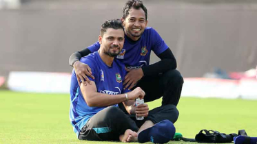 ওয়ানডেকে বিদায় বললেন মুশফিক, আবেগঘন বার্তা মাশরাফির