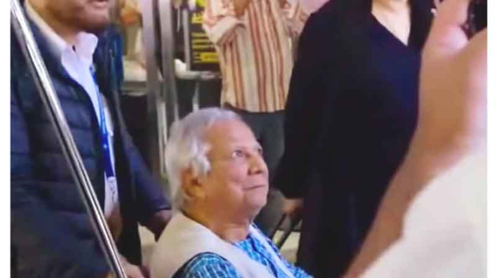 ইউনূসকে যুক্তরাষ্ট্রে হেনস্তার ঘটনা ‘আওয়ামী সন্ত্রাস’ হিসেবে দেখছে সরকার: তথ্য উপদেষ্টা